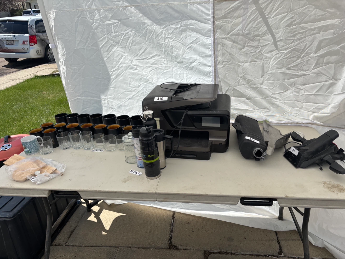Assorted items at yard sale - photo 3