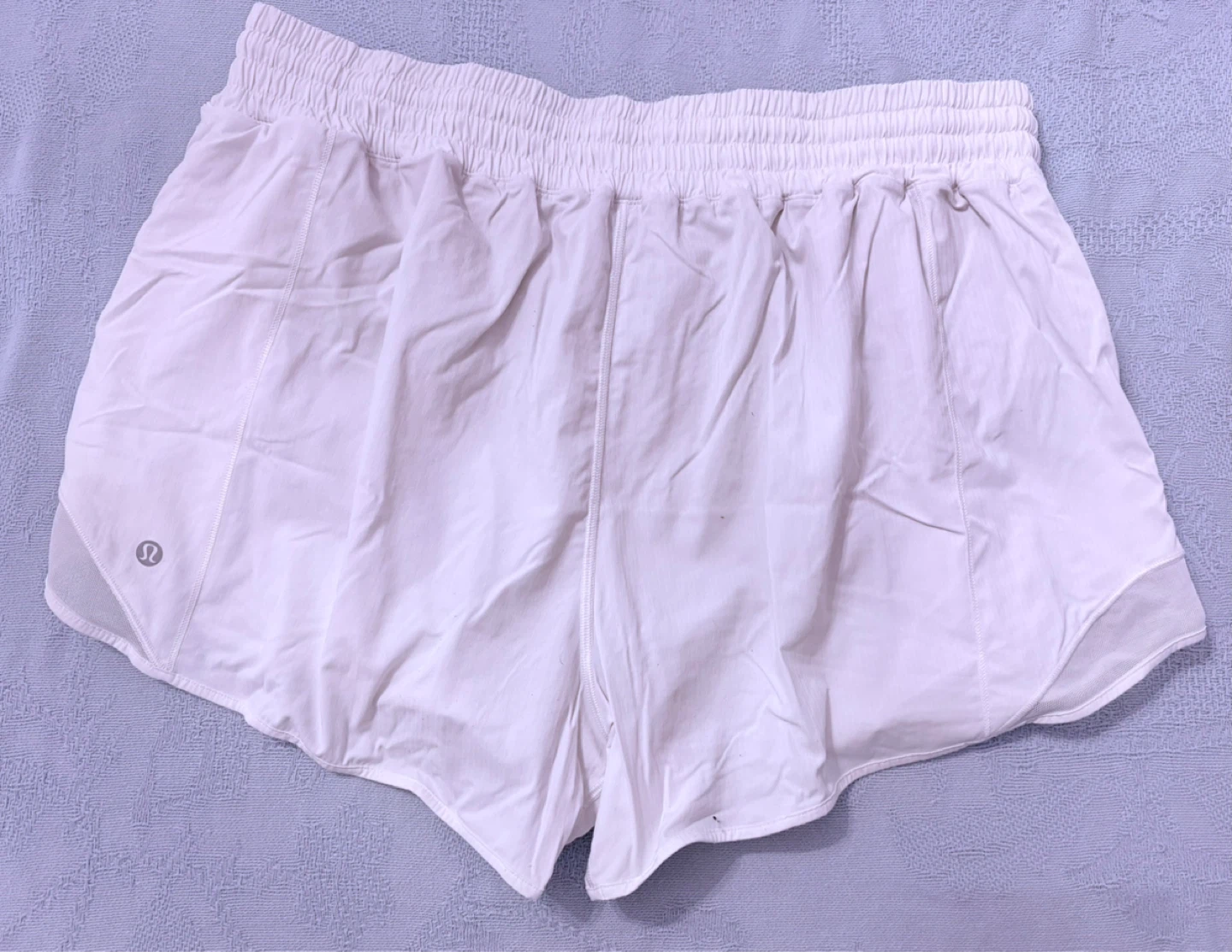 lululemon athletica Hotty Hot Shorts White - photo 5