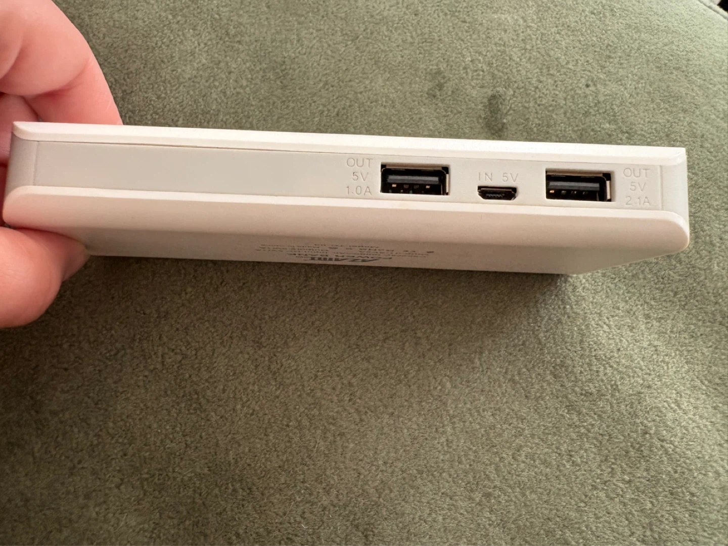 AZAMI TECH 10000mAh Power Bank - photo 2
