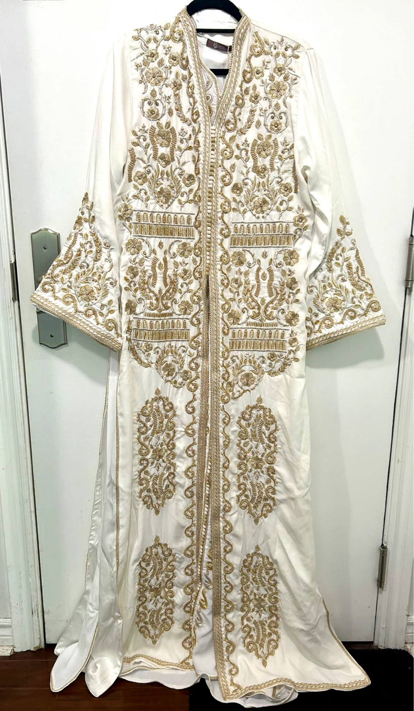 Takchita-Style Moroccan White Kaftan