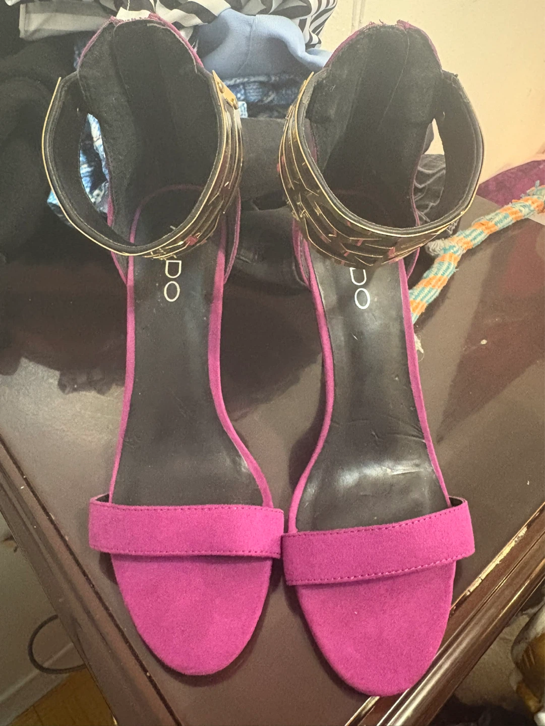 Steve Madden Gold Embellished Heels - photo 4