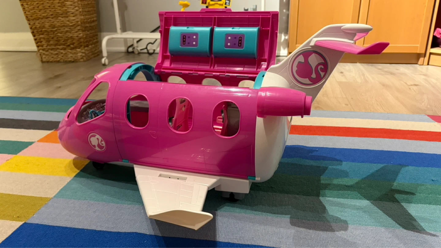 Barbie Dreamhouse, Airplane, and Camper - photo 4