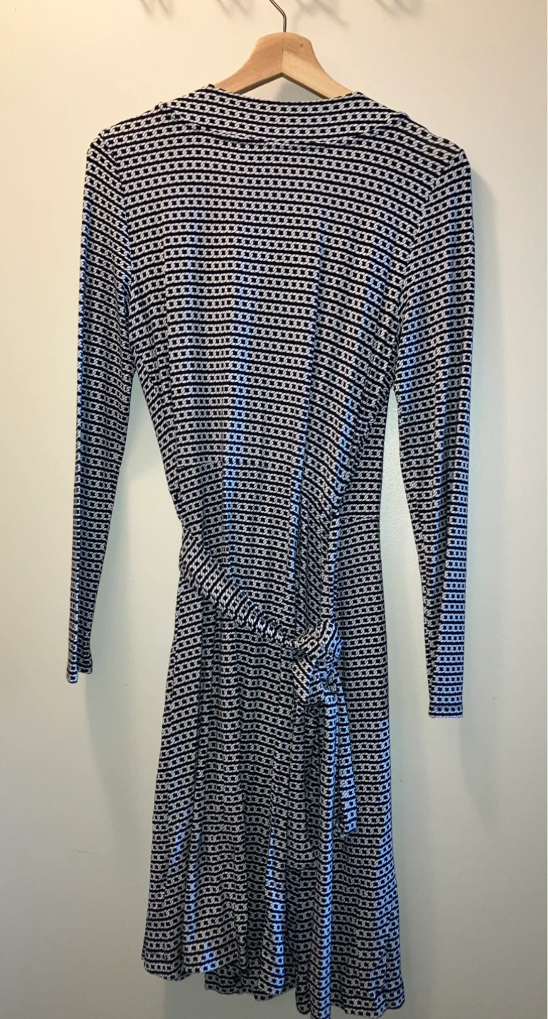 Banana Republic XS/TP Wrap Dress - photo 2