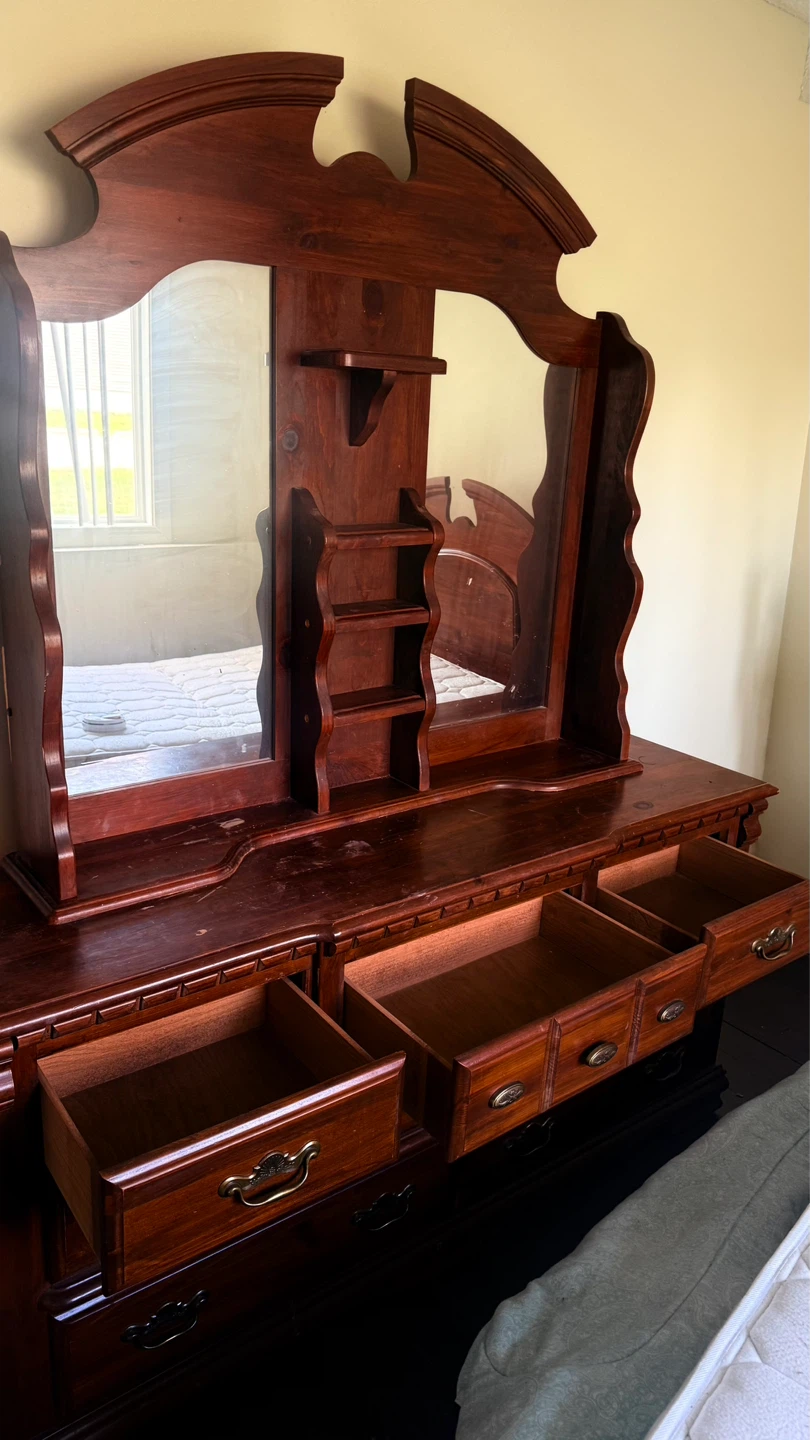 Solid Wood Dresser with Mirror - photo 2