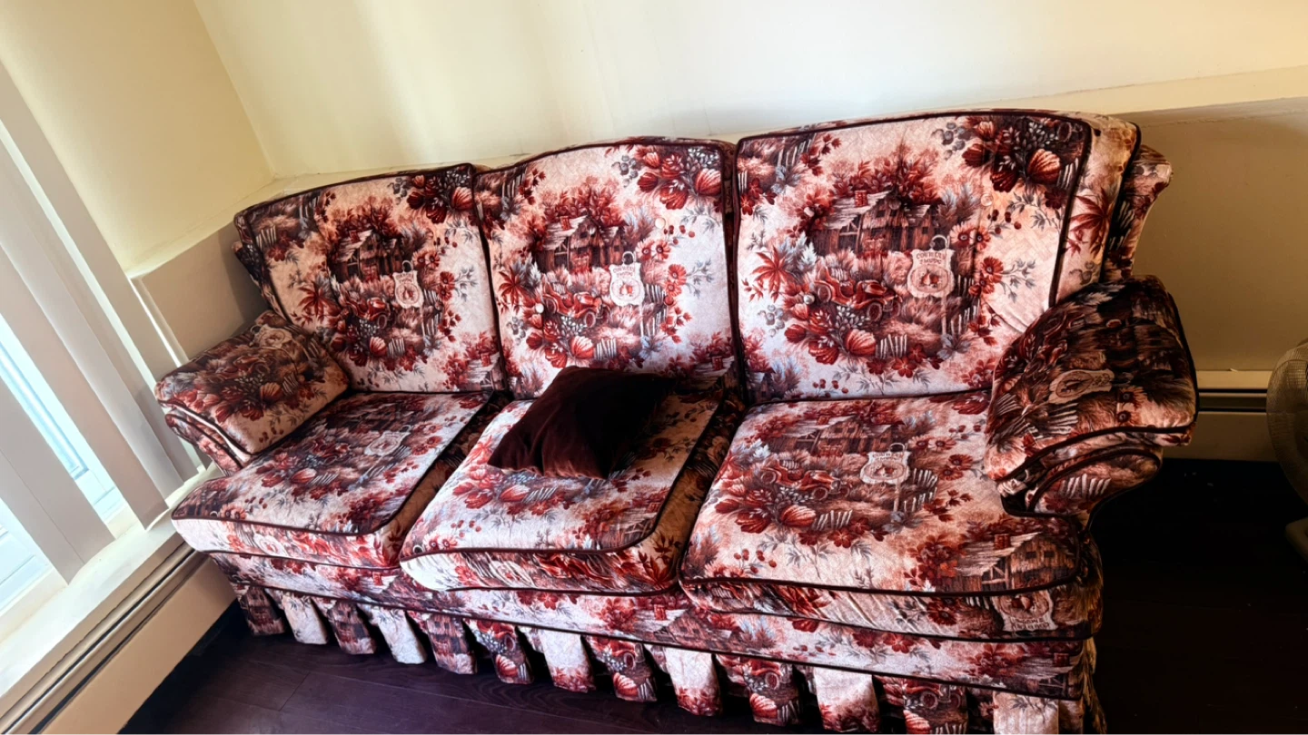 Vintage Floral Sofa, Loveseat, and Ottoman Set - photo 3