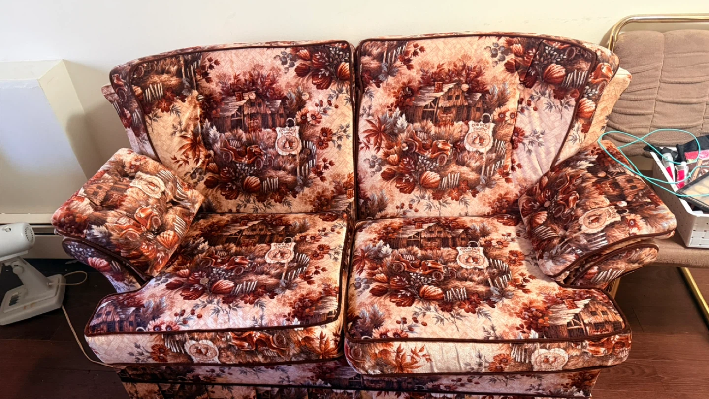 Vintage Floral Sofa, Loveseat, and Ottoman Set - photo 2
