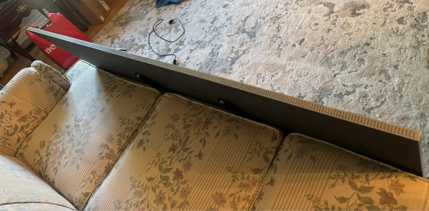 65-inch Samsung Neo QLED 8K TV with one connect - photo 4