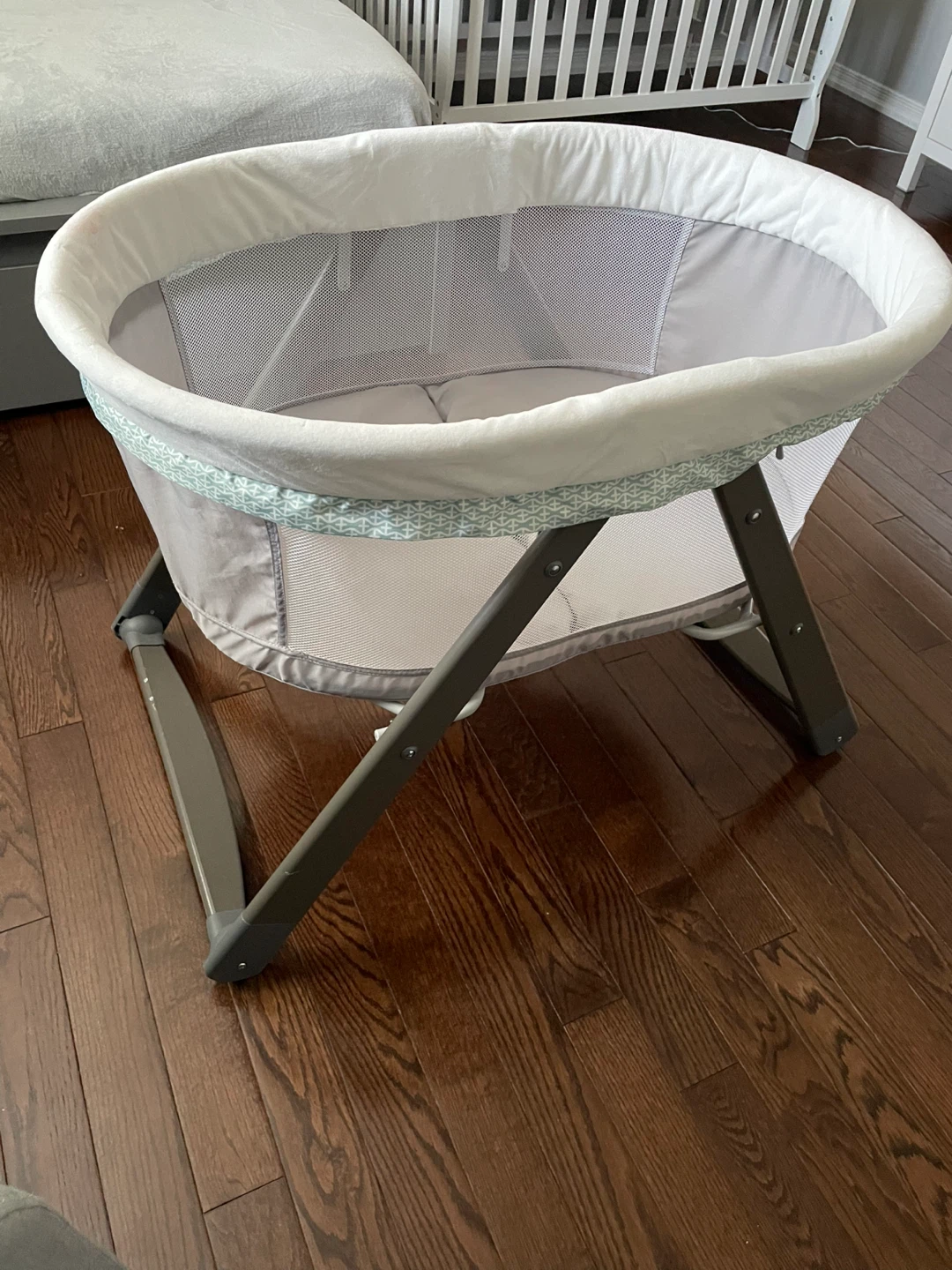 Baby Bassinet For Sale - photo 3