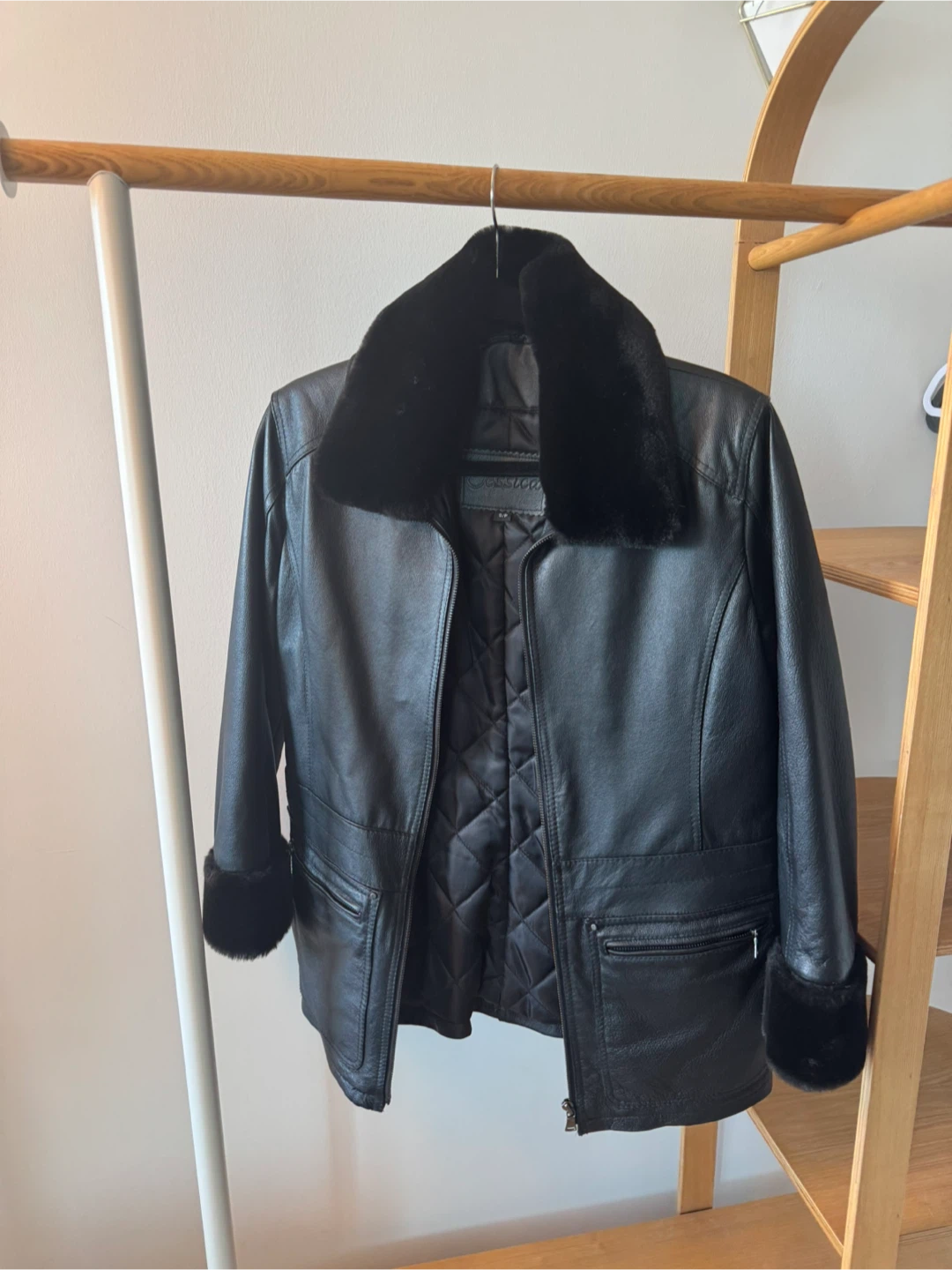 Jessica Leather Jacket with Faux Fur Collar Size S/P