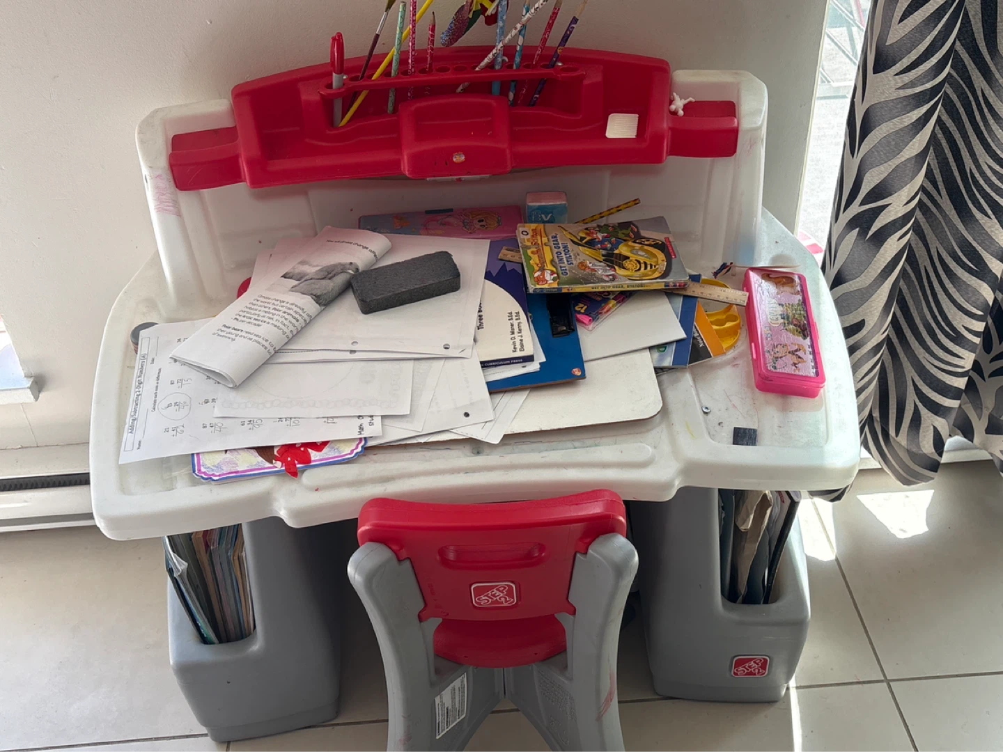 Step2 Kids Art Desk and Chair Set