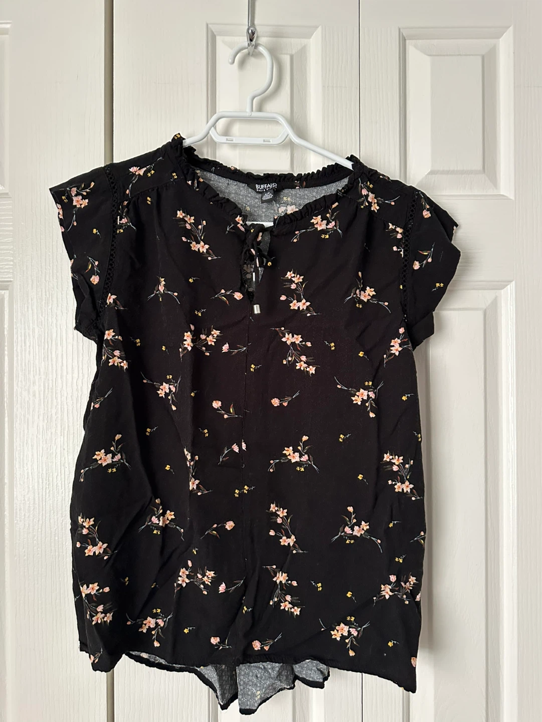 Ladies tops size small - 3 for $10 - photo 4