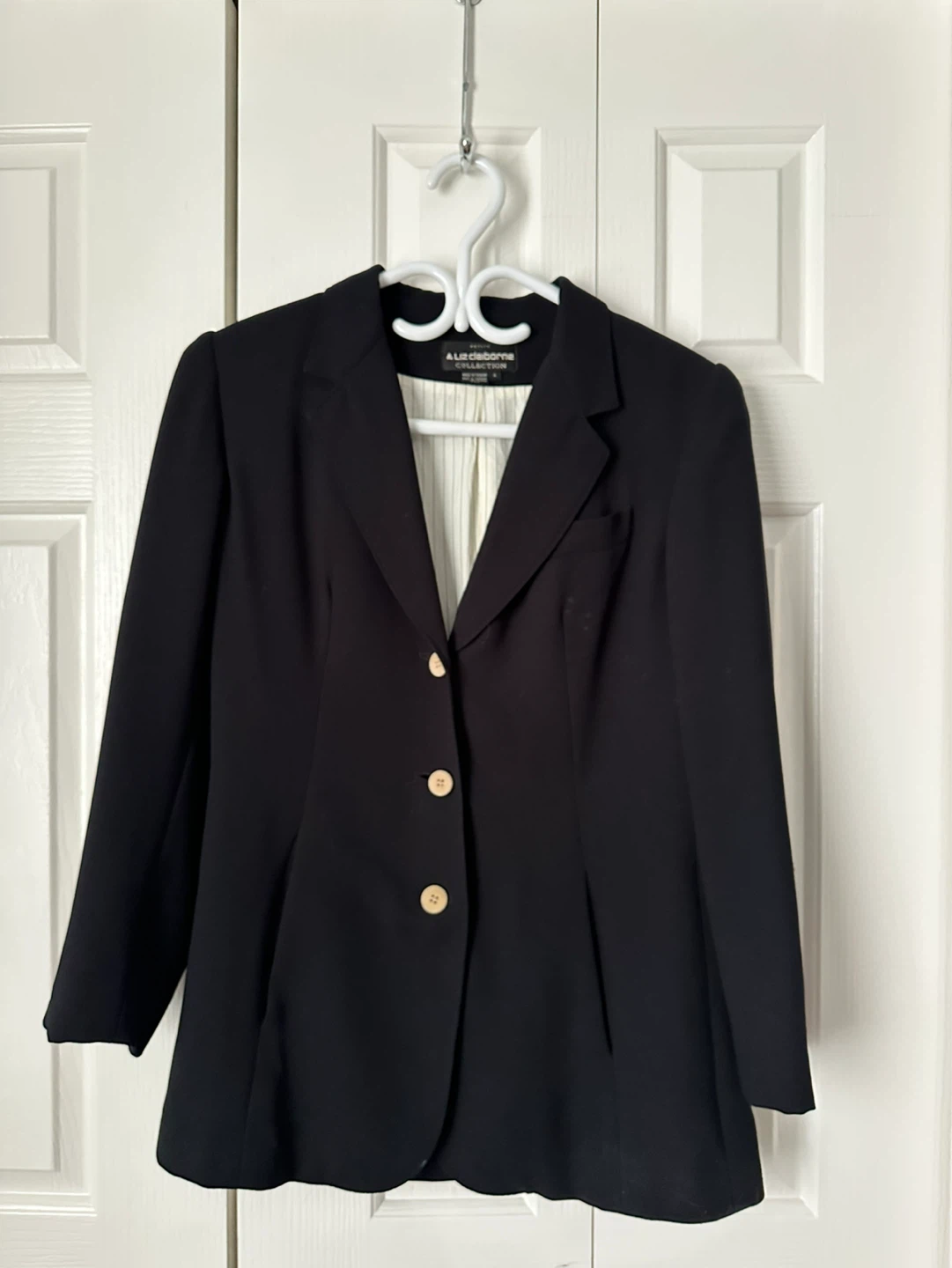 Liz Claiborne black blazer 4 petite
