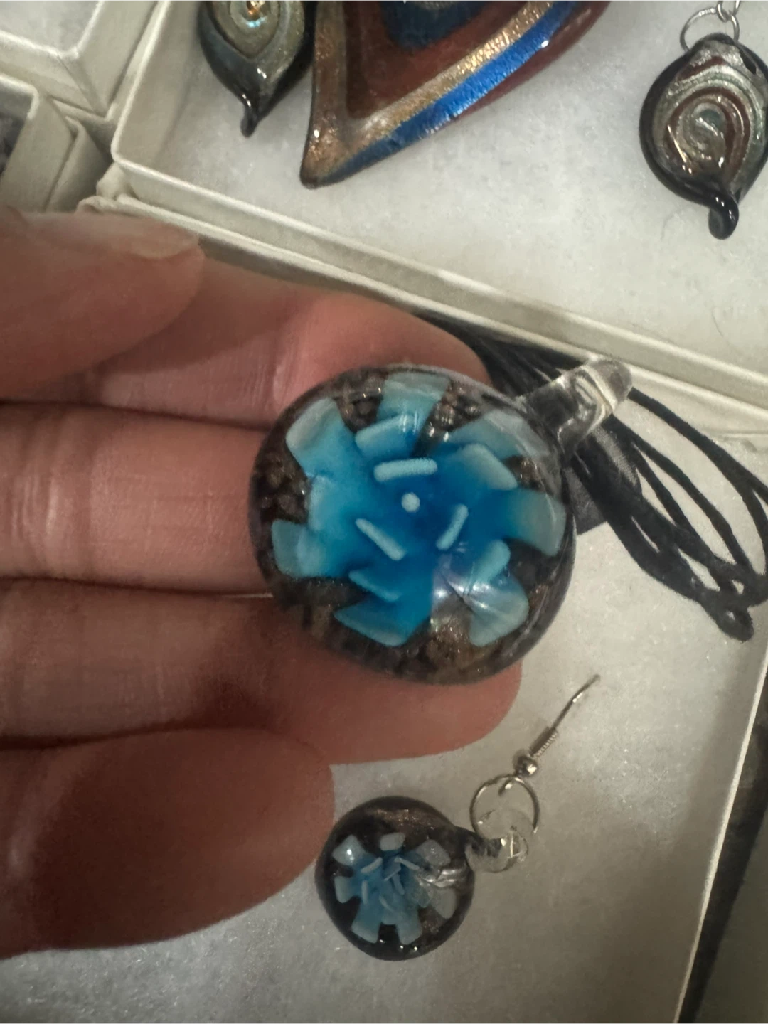 Handmade Glass Flower Pendant Necklace and Earring Set - photo 3