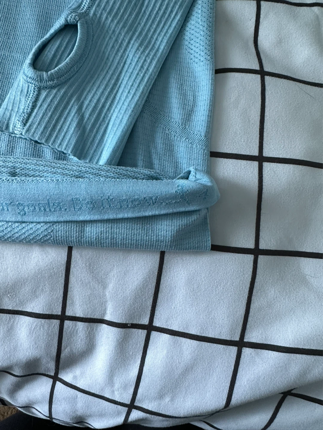 Lululemon baby blue size 4 - photo 3