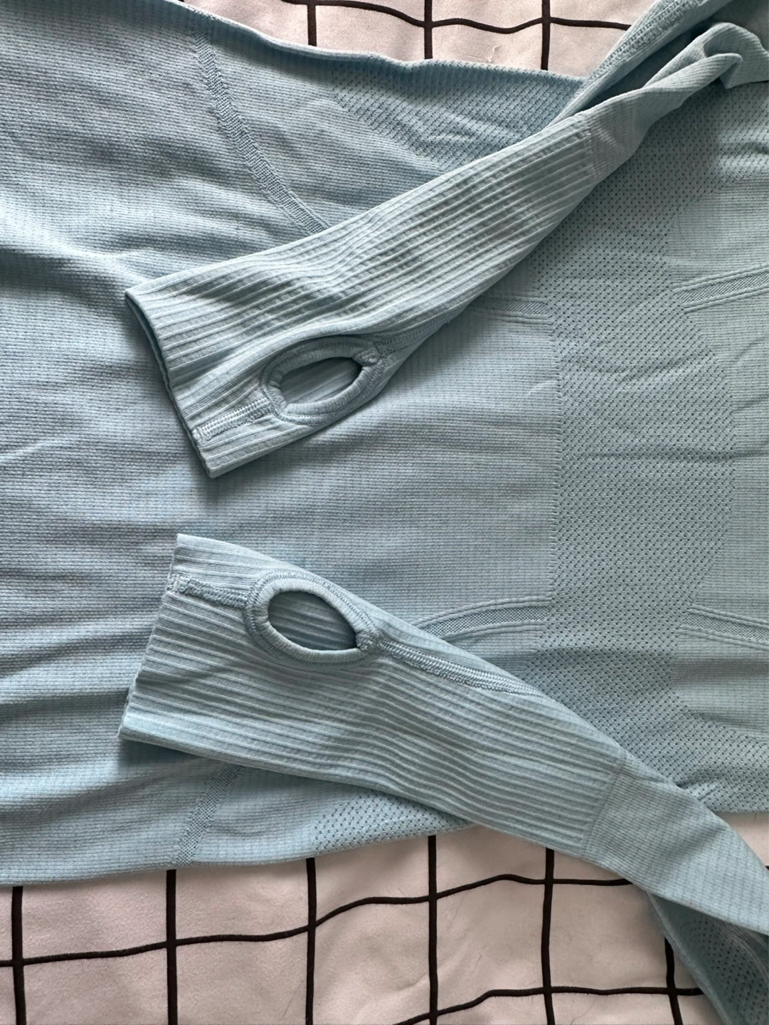 Lululemon baby blue size 4 - photo 2
