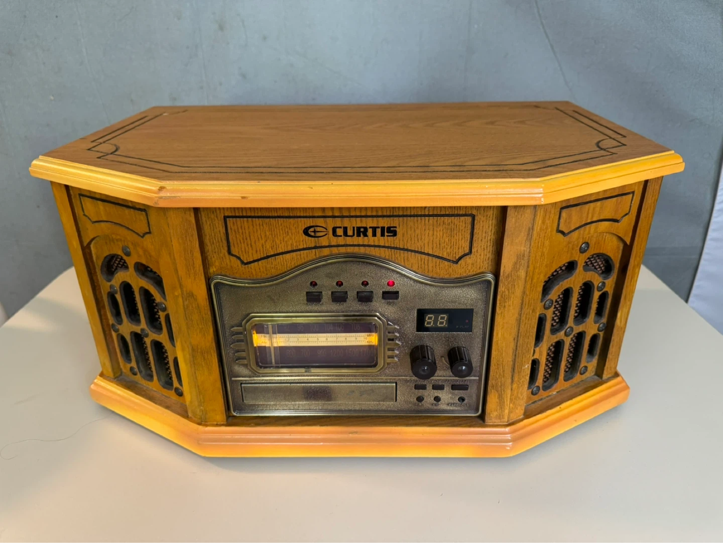 Curtis Record Player & Radio Combo - photo 2