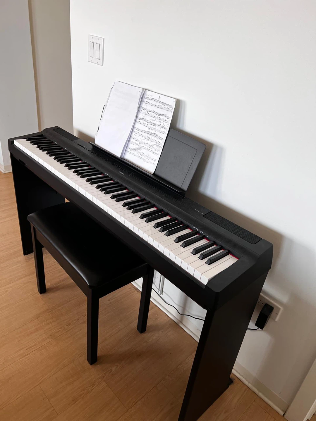 Yamaha P-125 Digital Piano with Stand and Bench