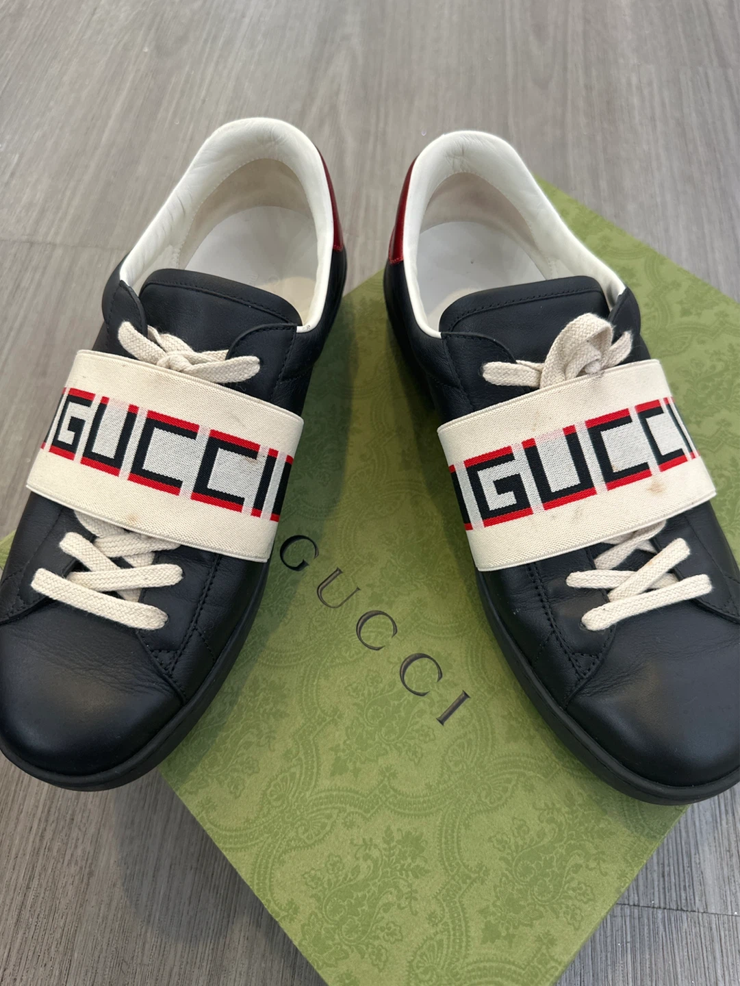 Gucci Black Leather Sneakers with Logo Strap - Size 8.5 - photo 4