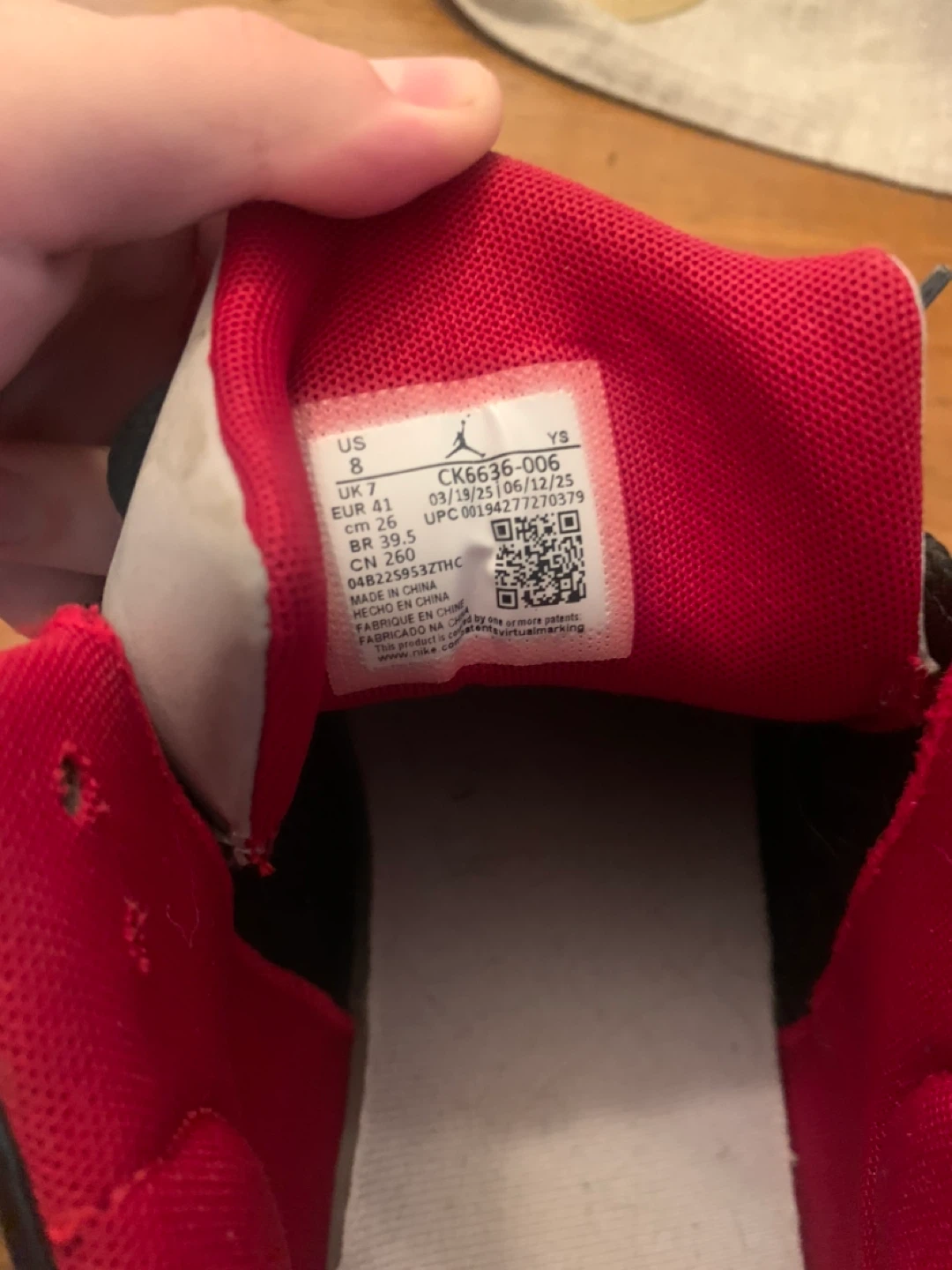 Air Jordan Kids Shoes Size 8 - photo 3