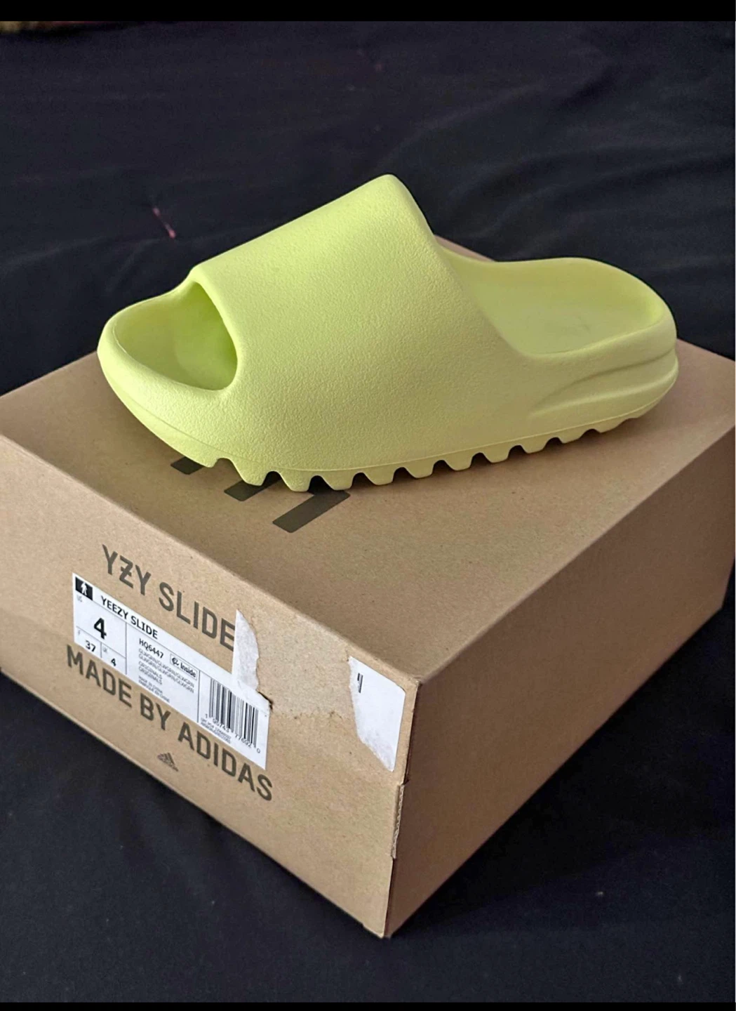 Adidas Yeezy Slide "Glow Green" Size 4