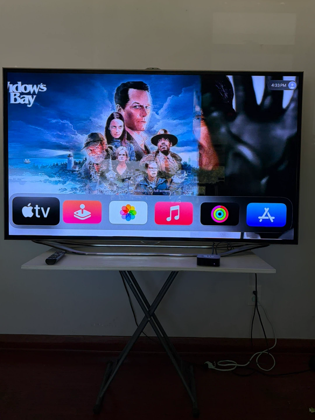 Samsung 65" Smart TV - photo 2