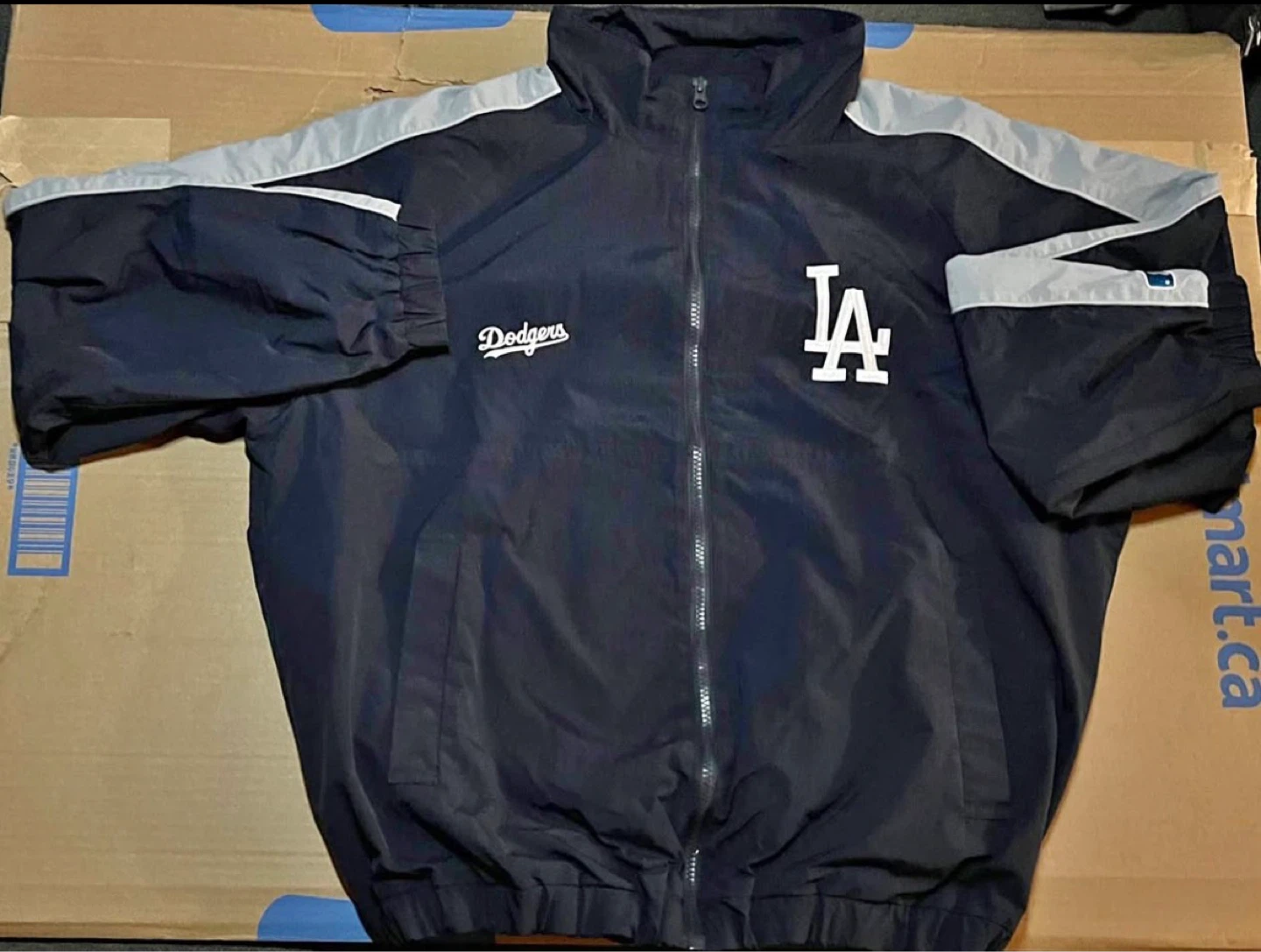 MLB LA Dodgers Track Jacket / Windbreaker - Size M