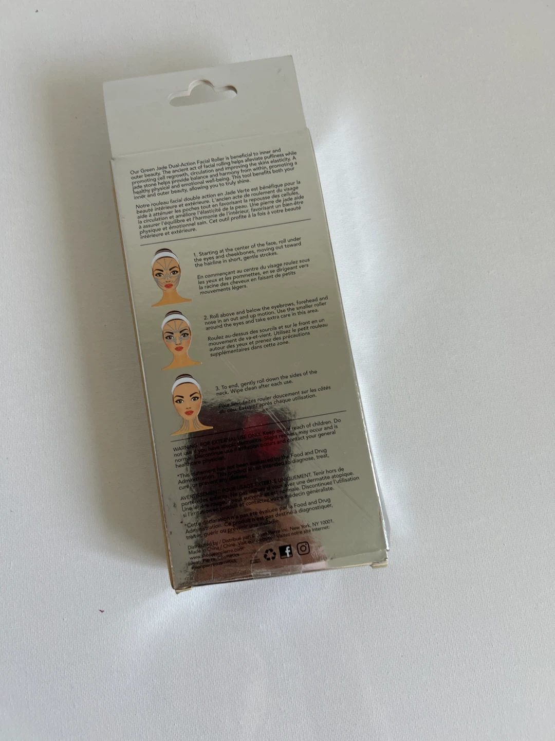 Wewell Green Jade Dual-Action Facial Roller - photo 2