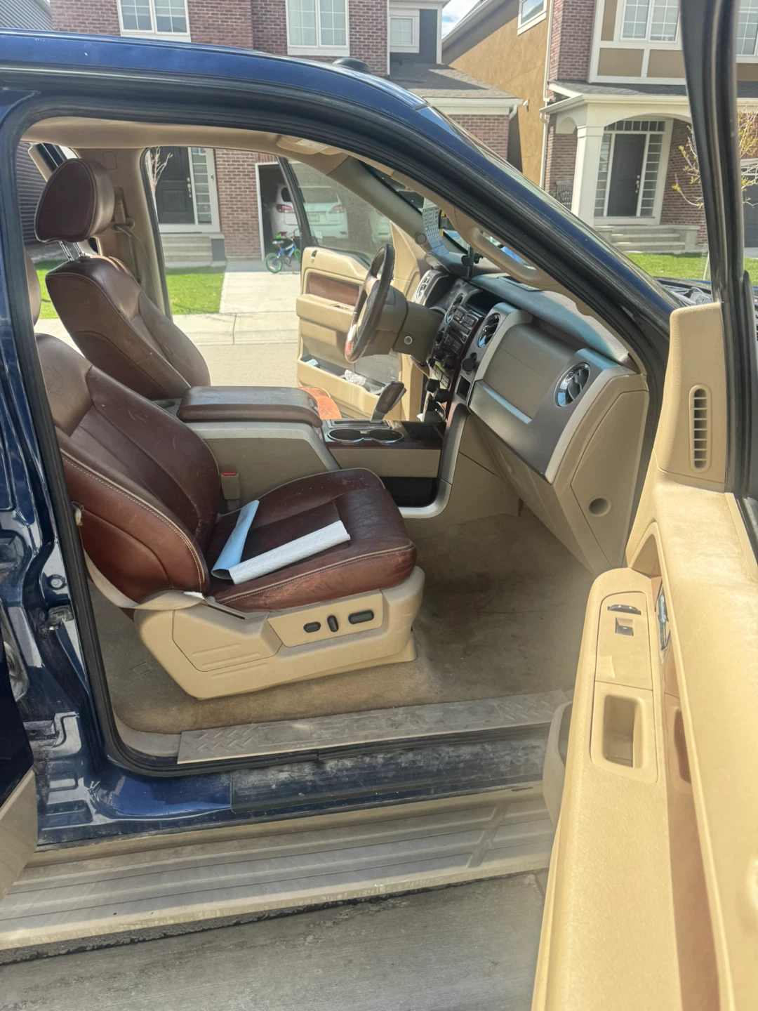 Ford F-150 King Ranch Crew Cab Truck - photo 4