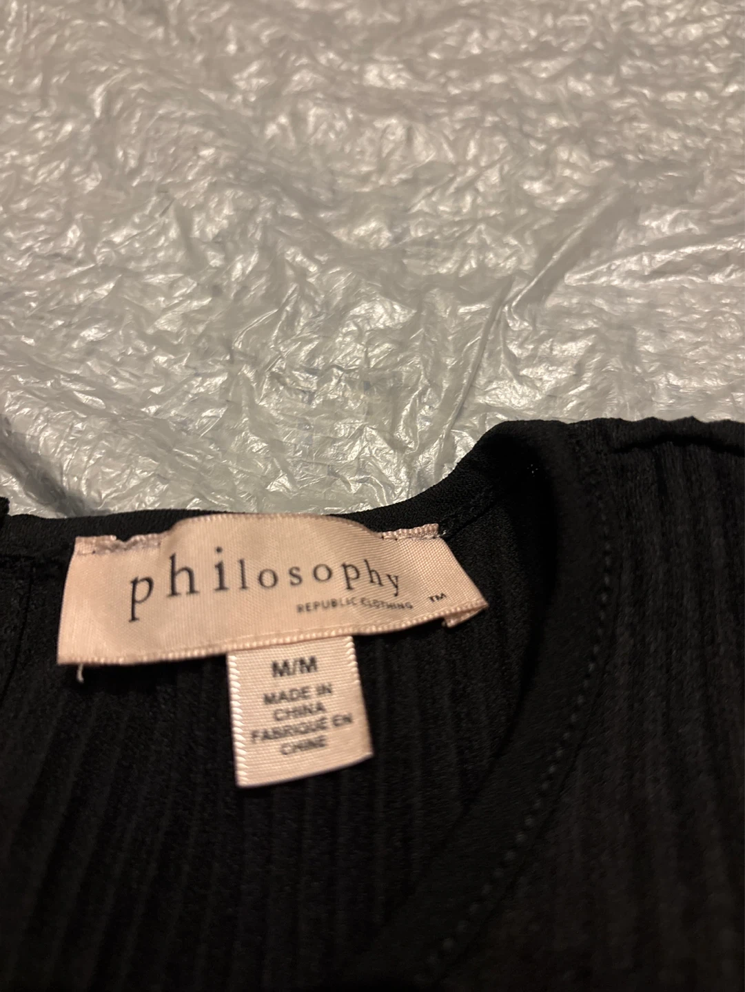 NWOT Philosophy Republic Clothing Black Ruffle Sleeve Top M/M - photo 2