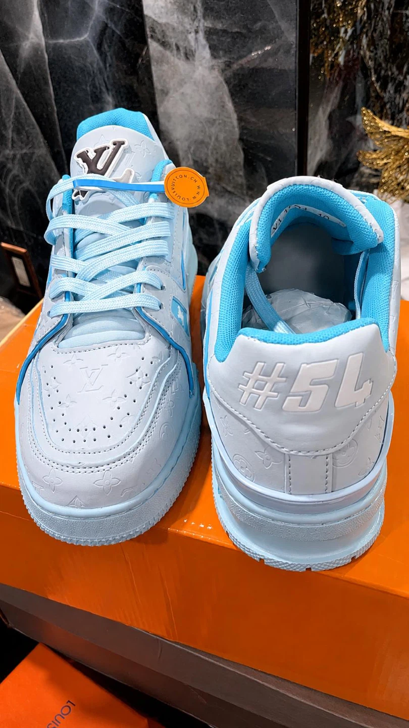 Louis Vuitton Trainers - Light Blue - photo 2