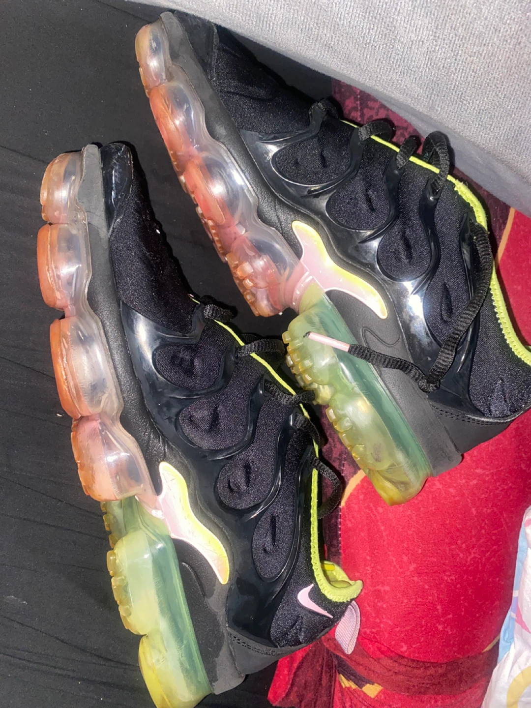 Nike Air VaporMax Plus Black Volt Running Shoes Men's US 9
