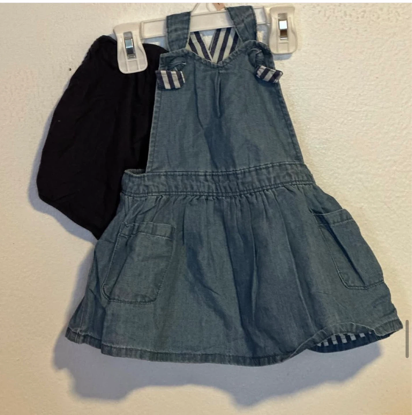 GIRLS DRESS ( SIZE: 9-12 MONTHS)