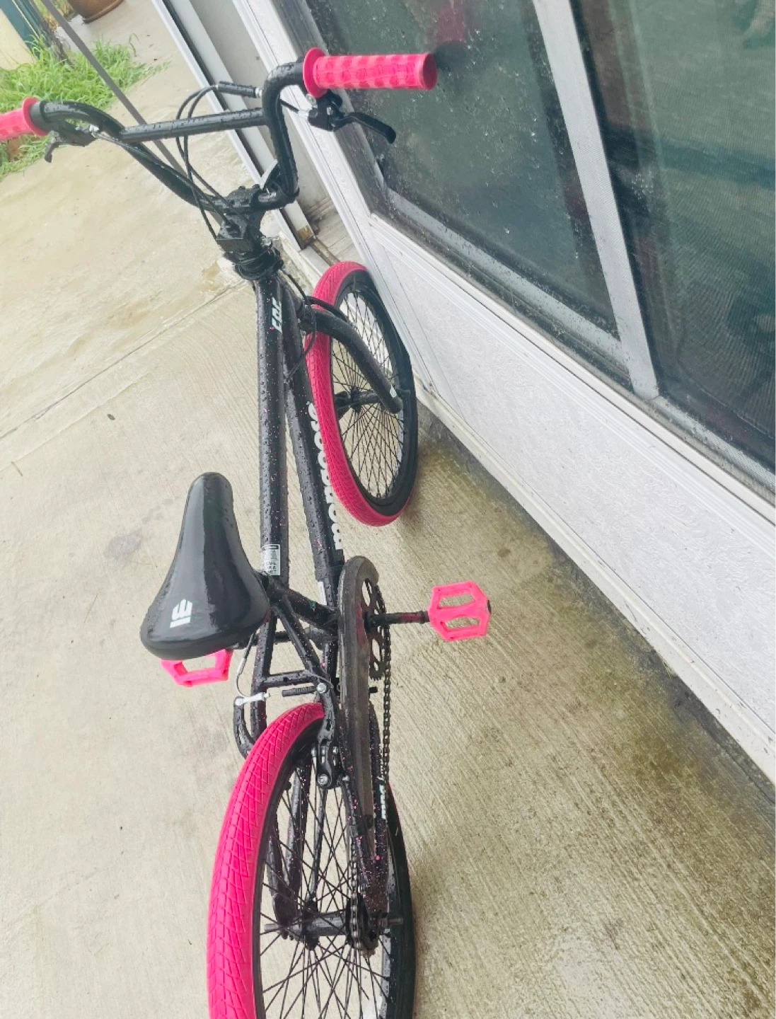 Mongoose BMX Bike - Black with Pink Accents - photo 2