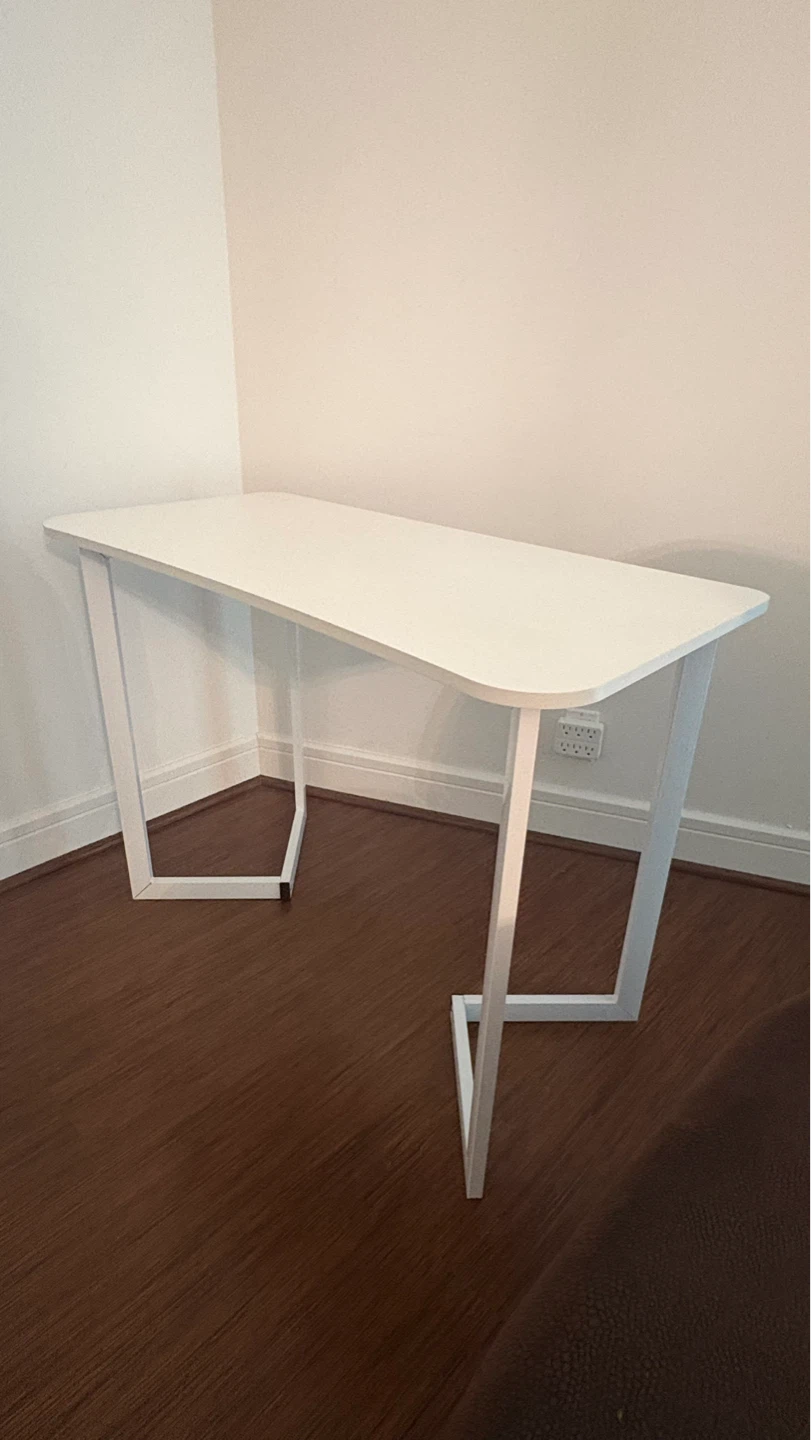 White Modern WorkDesk - photo 2