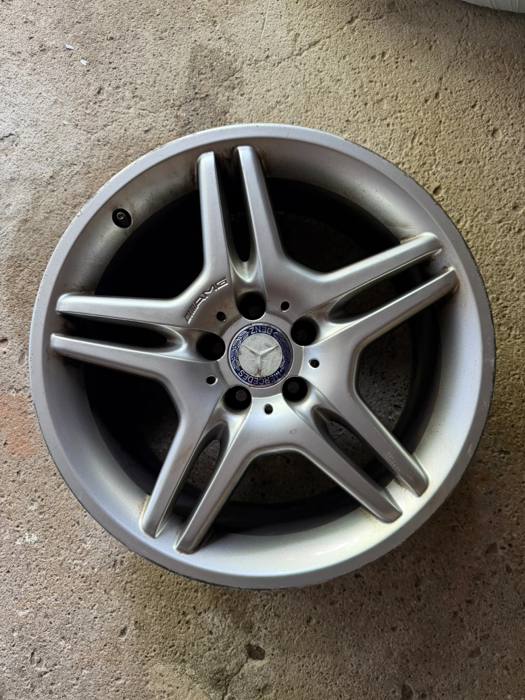 18 inch Mercedes-Benz AMG Alloy Wheel