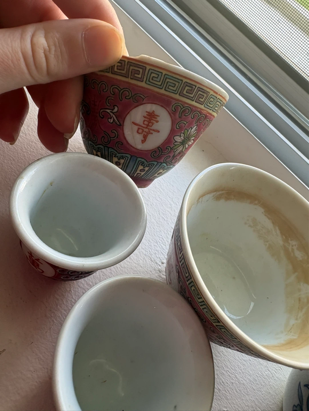 Assorted Vintage Ceramic Teacups and Lid - photo 3