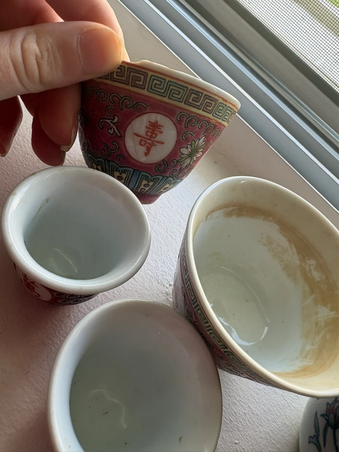 Assorted Vintage Ceramic Teacups and Lid - photo 4