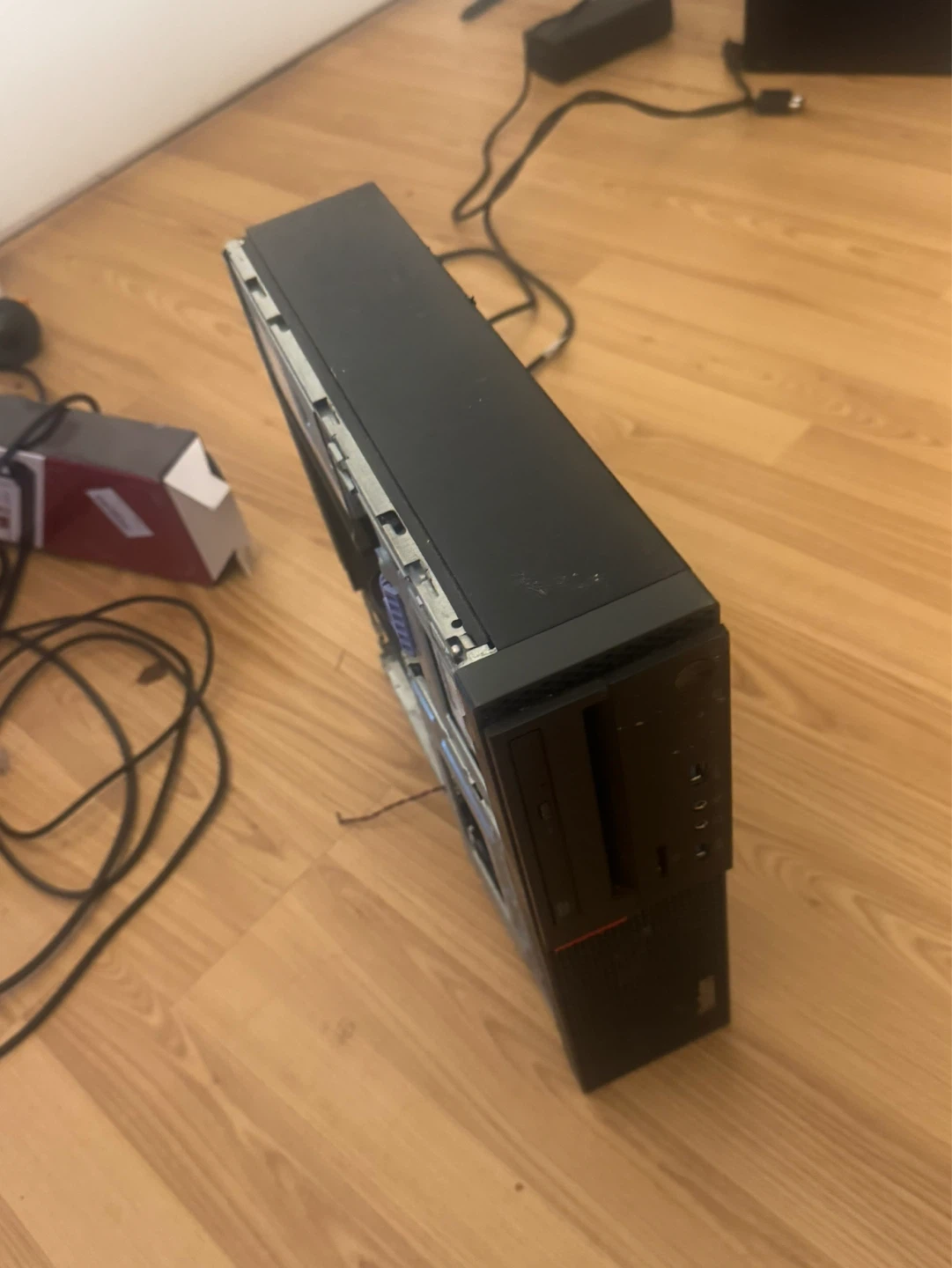 Lenovo ThinkCentre Desktop Computer