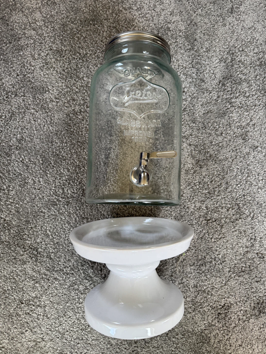 Exeter Glassware Beverage Dispenser with Stand