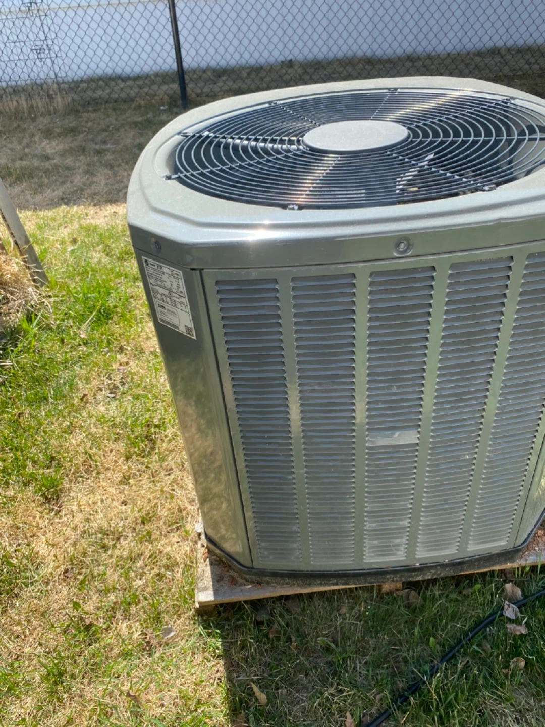 Trane XR 4 Ton Air Conditioner Condenser - photo 2