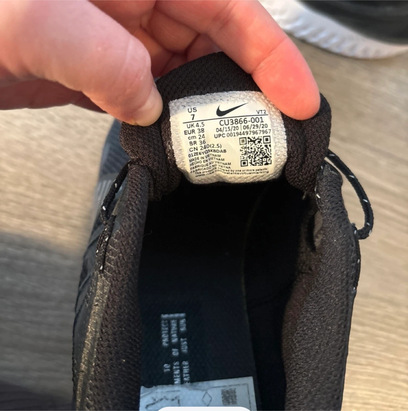 Nike React Running Shoes Women’s Size 7 - photo 5
