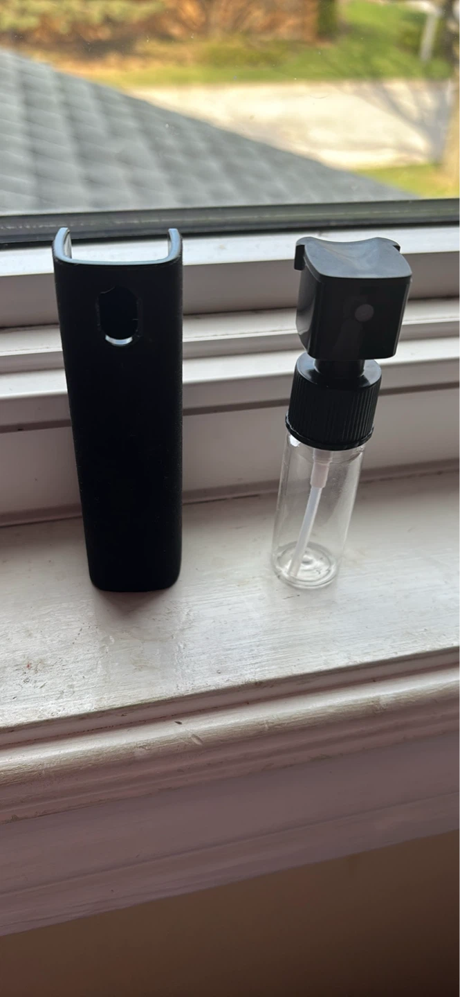 Black Refillable Perfume Atomizer Spray Bottle