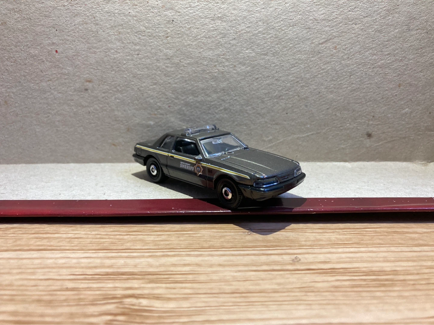 Matchbox Loose / 93 Ford Mustang LX SSP Sheriff / Gray