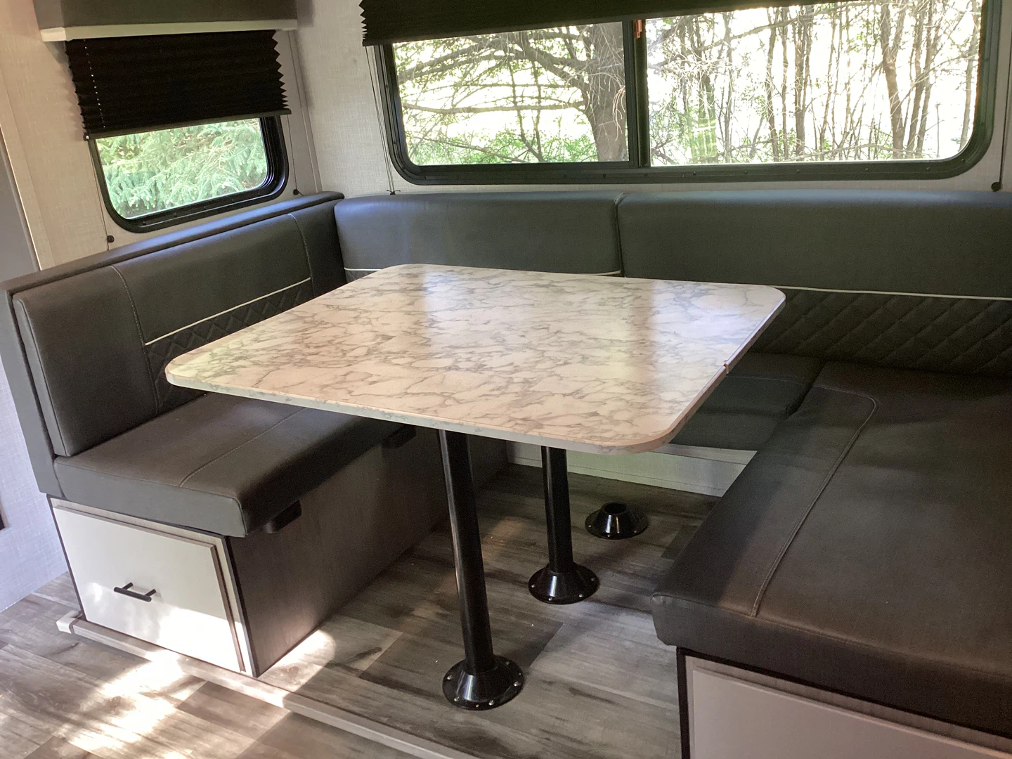 2022 Coleman Dutchmen Travel Trailer - photo 5