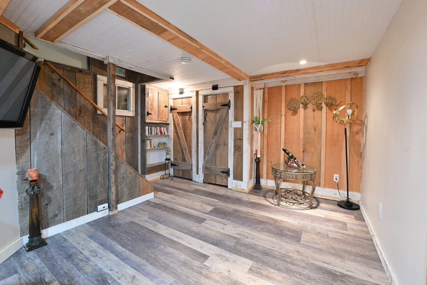 1 Bedroom Basement Suite - photo 5