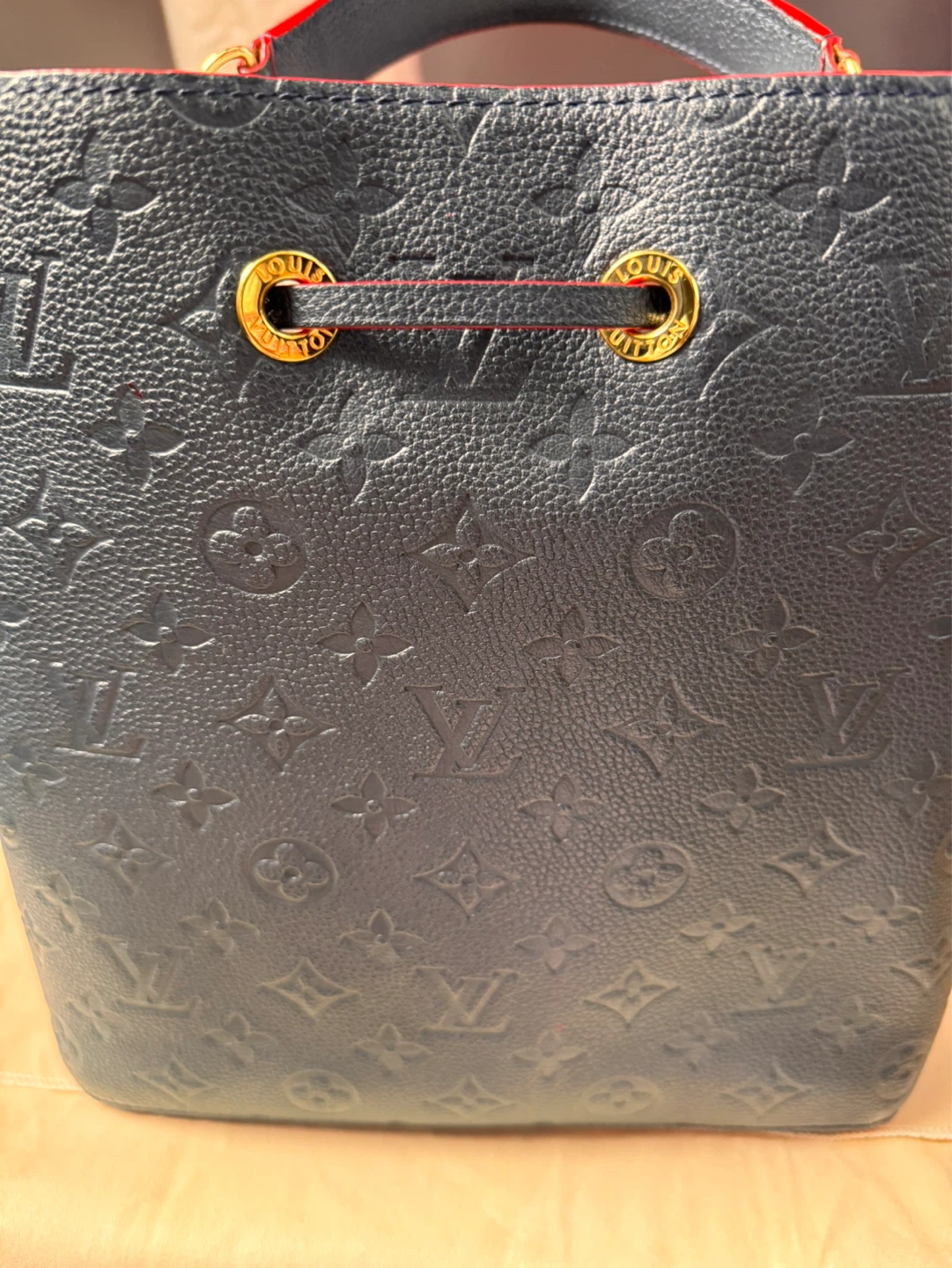 Louis Vuitton Navy & Red Empreinte Monogram Neo Noe - photo 2