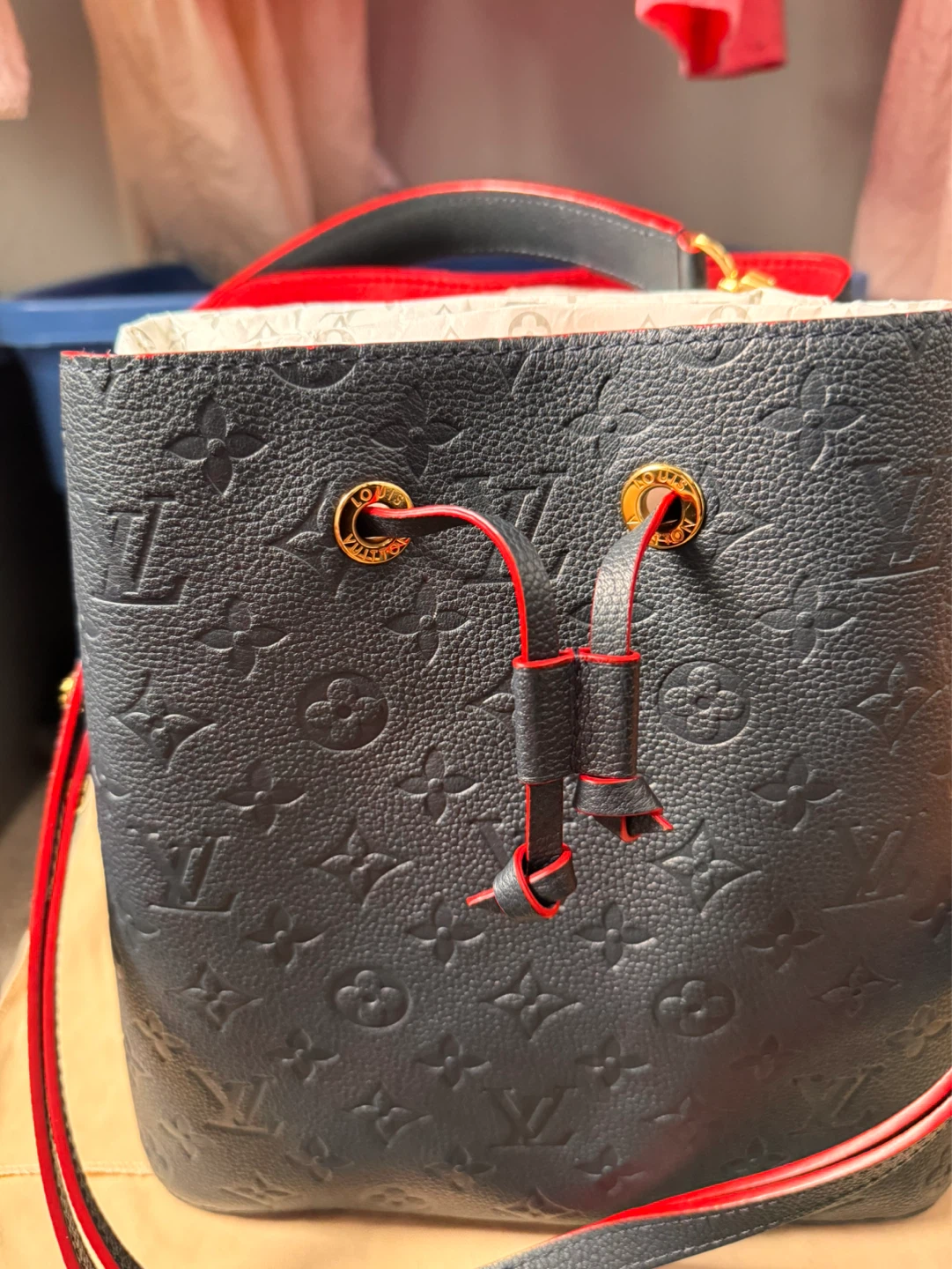 Louis Vuitton Navy & Red Empreinte Monogram Neo Noe - photo 3