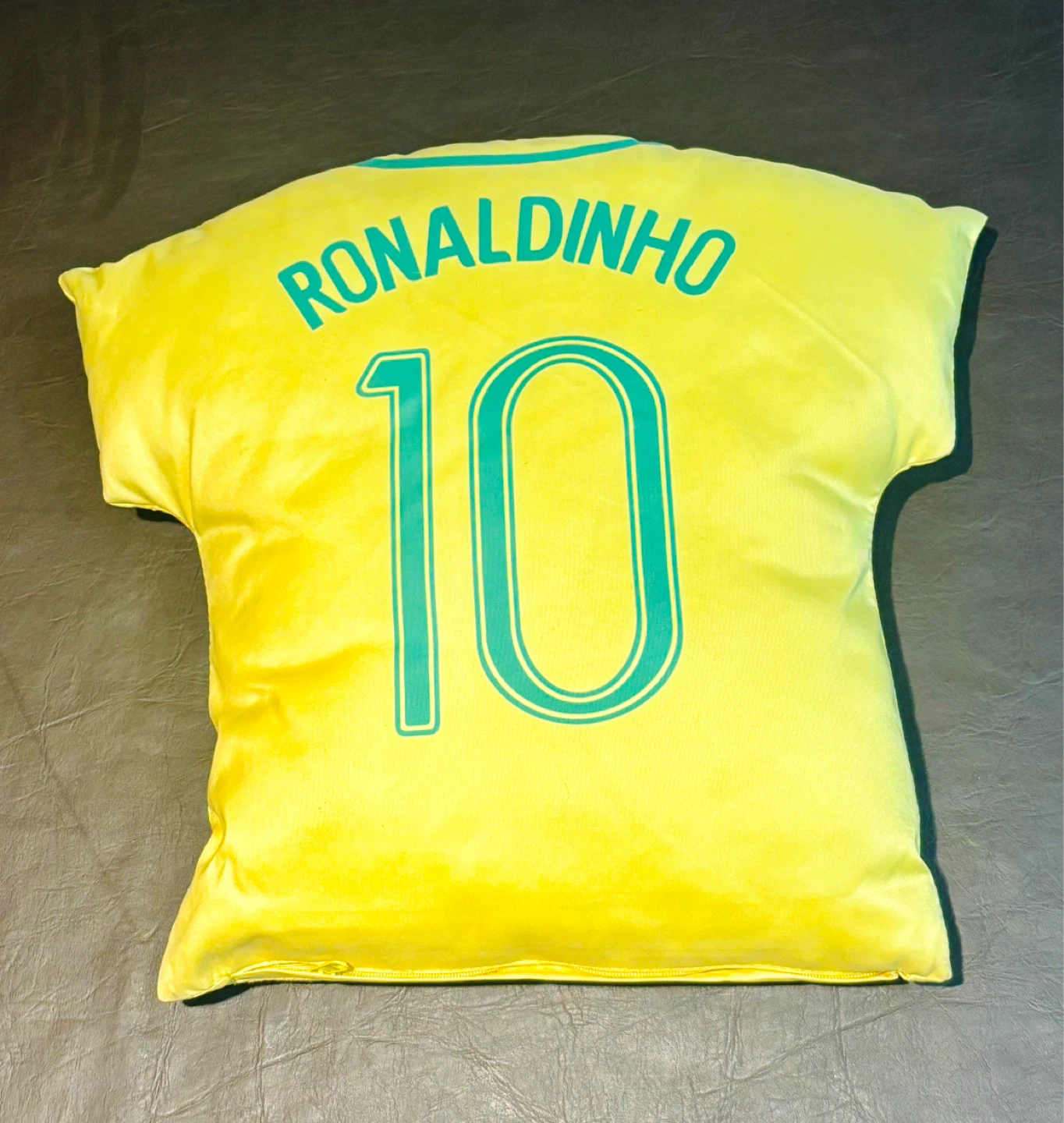 Brazil Ronaldinho #10 Soccer Jersey Pillow for WORLD CUP