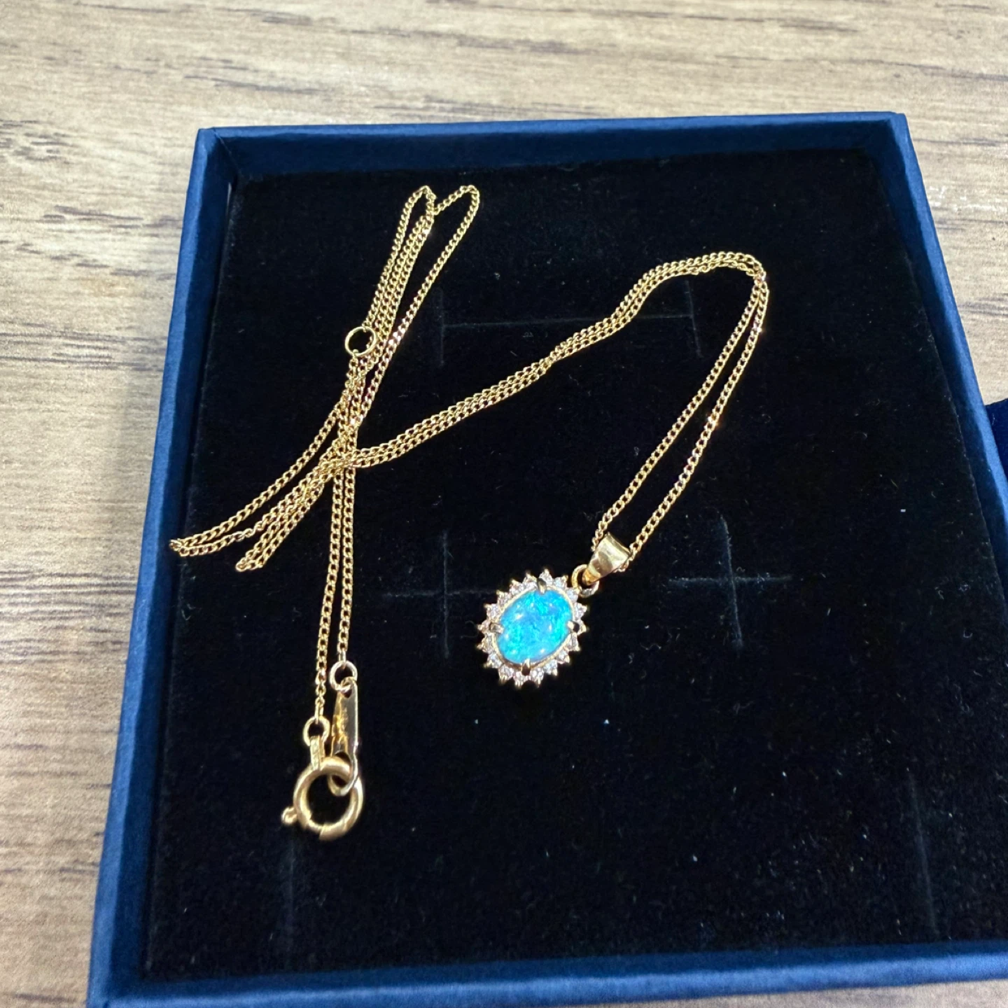 18K Yellow Gold Opal and Diamond Necklace