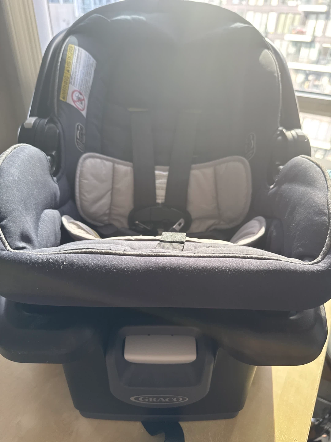 Graco SnugRide Infant Car Seat with Base - photo 5